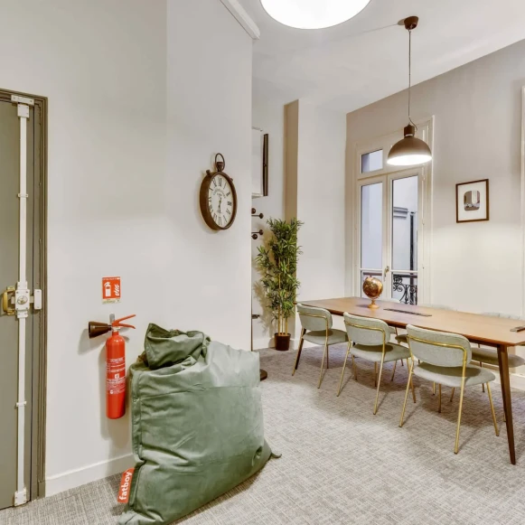 Espace indépendant 170 m² 30 postes Coworking Rue Saint-Lazare Paris 75009 - photo 8