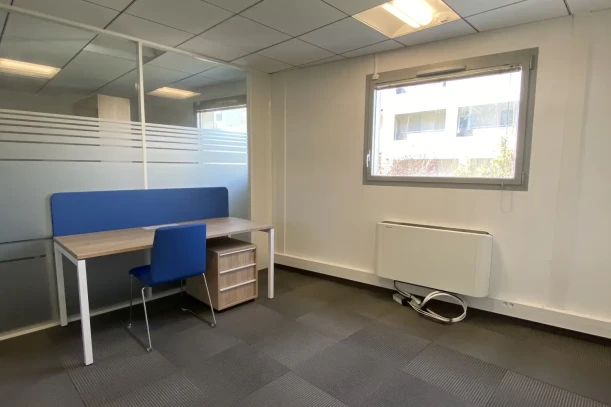 Bureau privé - 92000 - 1 poste - 750€