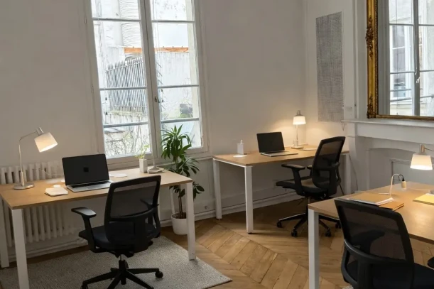 Bureau privé - 75009 - 4 postes - 1750€