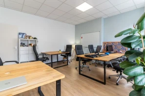Espace indépendant - 75002 - 18 postes - 8500€
