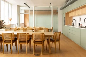 Open Space - 75002 - 6 postes - 500€
