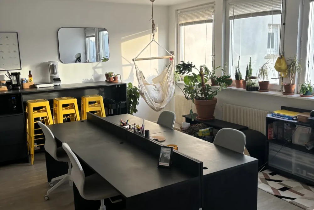 Bureau privé - 75010 - 8 postes - 3200€