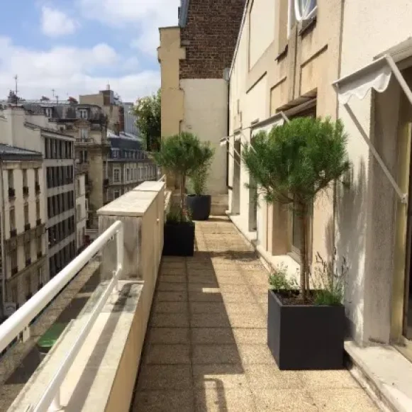 Bureau privé 12 m² 3 postes Coworking Rue Cardinet Paris 75017 - photo 3
