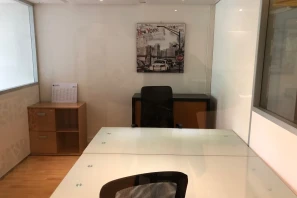 Bureau privé - 06560 - 2 postes - 390€