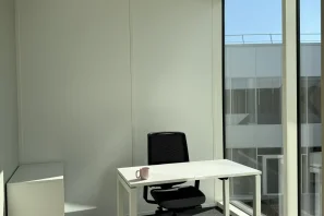 Bureau privé - 01000 - 2 postes - 492€