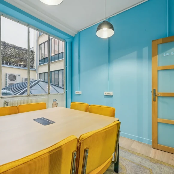 Espace indépendant 191 m² 40 postes Location bureau Rue des Petites Écuries Paris 75010 - photo 9