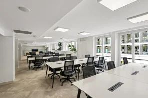 Espace indépendant - 75008 - 76 postes - 45000€
