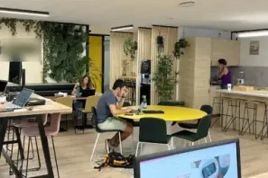 Bureau privé - 13290 - 3 postes - 1100€