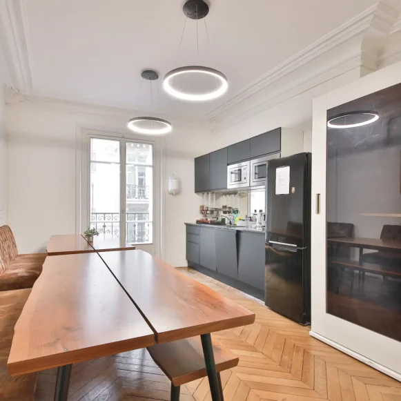 Bureau privé 26 m² 8 postes Location bureau Rue de Mogador Paris 75009 - photo 4