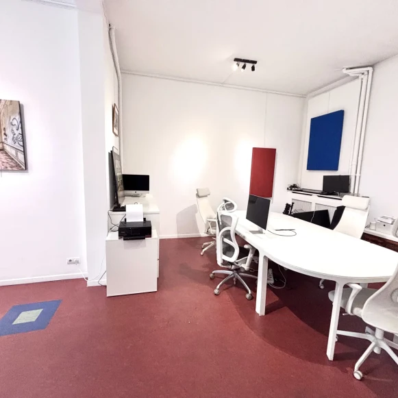 Bureau privé 38 m² 4 postes Location bureau Rue Peclet Paris 75015 - photo 2