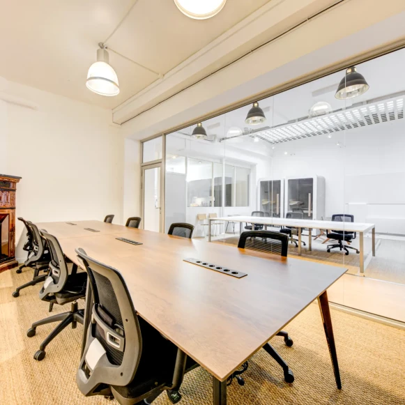 Bureau privé 30 m² 8 postes Location bureau Rue Saint-Joseph Paris 75002 - photo 1