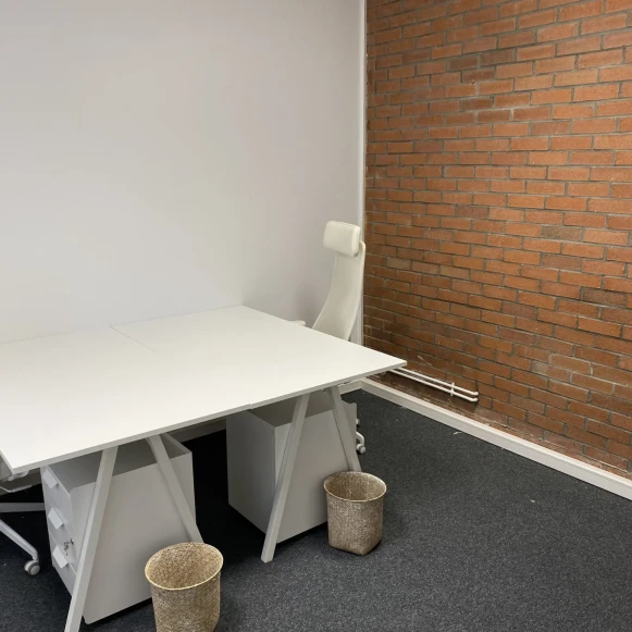 Bureau privé 20 m² 4 postes Coworking Rue de la Cousinerie Villeneuve-d'Ascq 59650 - photo 2