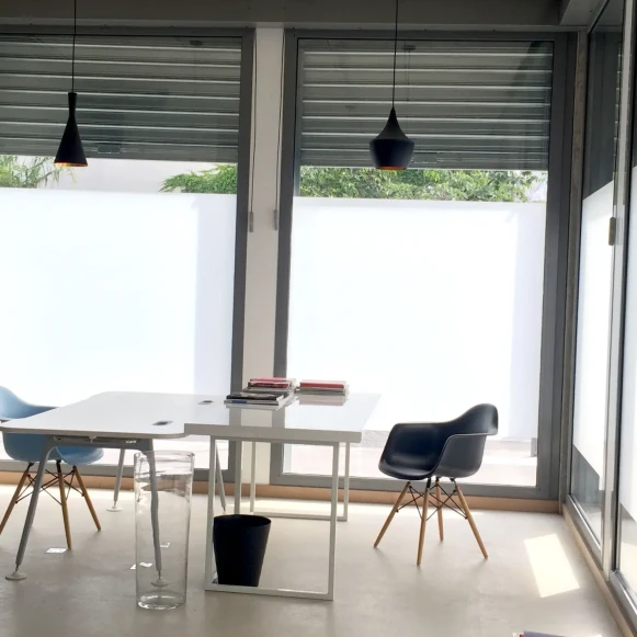Espace indépendant 25 m² 3 postes Location bureau Rue de l'Orillon Paris 75011 - photo 1