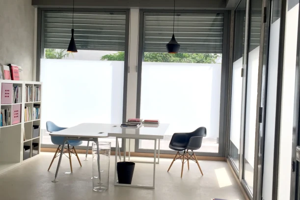 Espace indépendant - 75011 - 3 postes - 900€