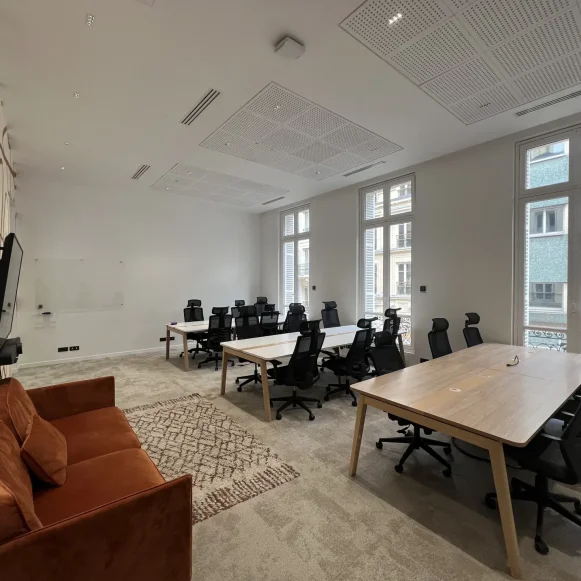 Bureau privé 45 m² 24 postes Location bureau Rue de Bruxelles Paris 75009 - photo 1