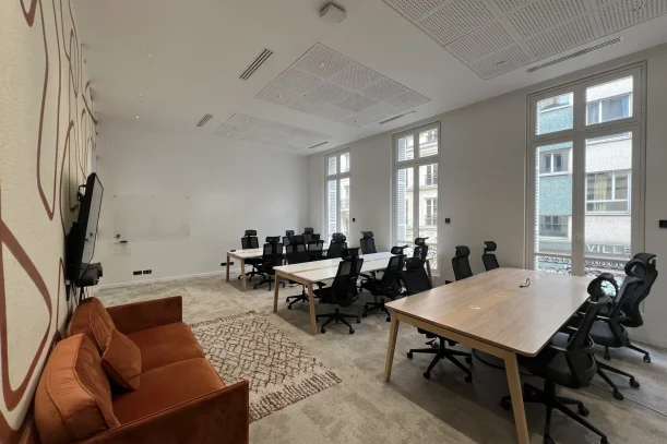 Bureau privé - 75009 - 18 postes - 15000€