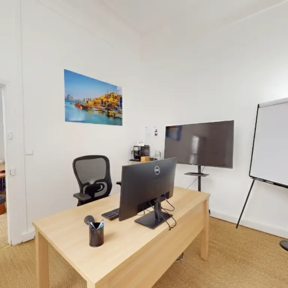 Bureau privé 10 m² 2 postes Coworking Rue Berger Paris 75001 - photo 2