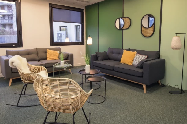 Bureau privé - 92500 - 5 postes - 1650€