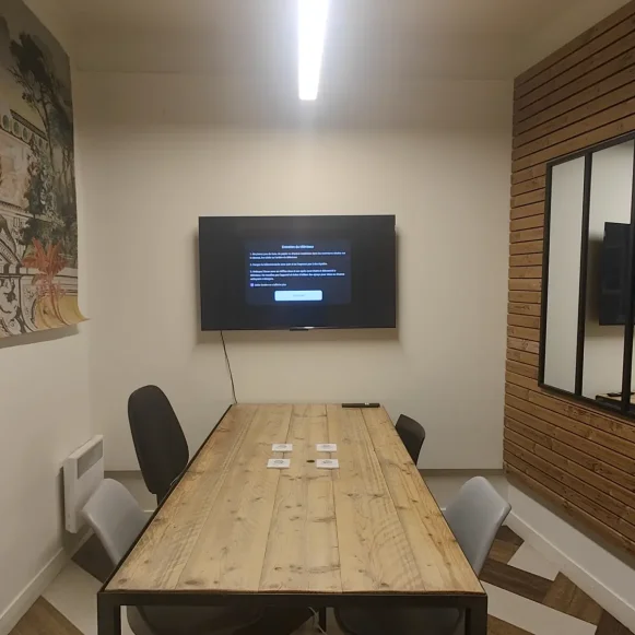 Bureau privé 10 m² 3 postes Location bureau Rue Greneta Paris 75002 - photo 2
