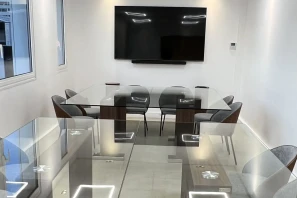 Open Space - 92100 - 8 postes - 260€