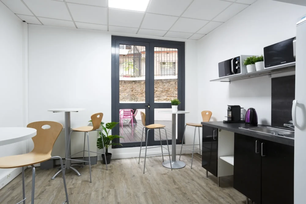 Bureau privé - 75015 - 2 postes - 1100€