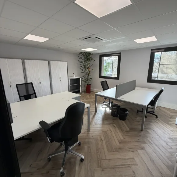 Bureau privé 24 m² 4 postes Location bureau Chemin de la Trière Meylan 38240 - photo 2