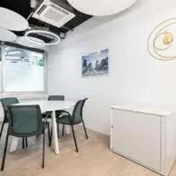 Bureau privé 32 m² 8 postes Coworking Rue Blanche Paris 75009 - photo 5