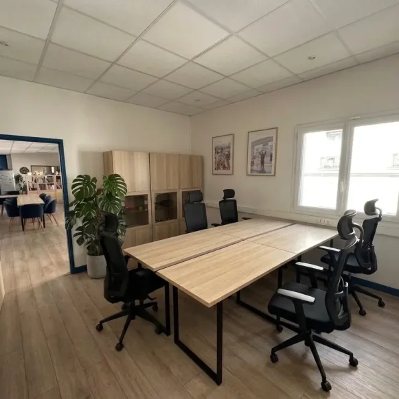 Bureau privé 17 m² 5 postes Location bureau Rue de Domrémy Paris 75013 - photo 4