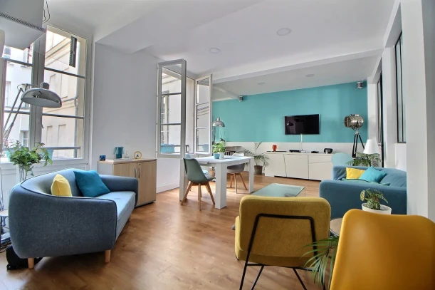 Espace indépendant - 75002 - 20 postes - 9800€