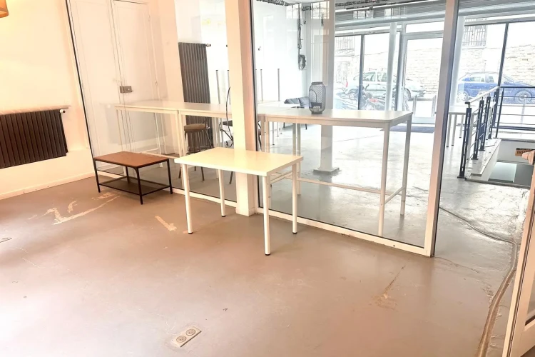 Espace indépendant - 75010 - 20 postes - 4500€