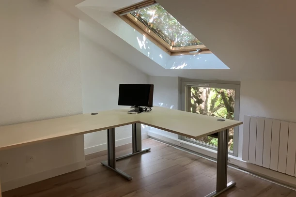 Bureau privé - 67000 - 2 postes - 450€