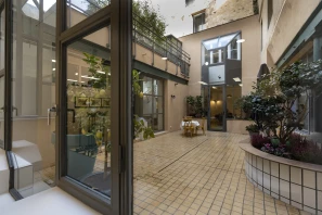 Open Space - 33000 - 6 postes - 320€