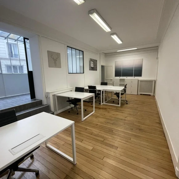 Espace indépendant 100 m² 12 postes Location bureau Rue du Louvre Paris 75001 - photo 1
