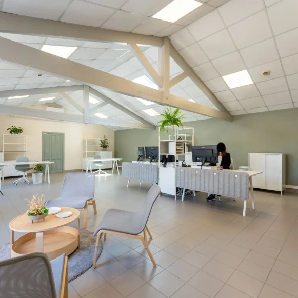 Open Space  1 poste Location bureau Rue du Turon Casteljaloux 47700 - photo 1