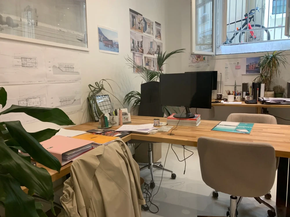 Bureau privé - 75010 - 4 postes - 1500€