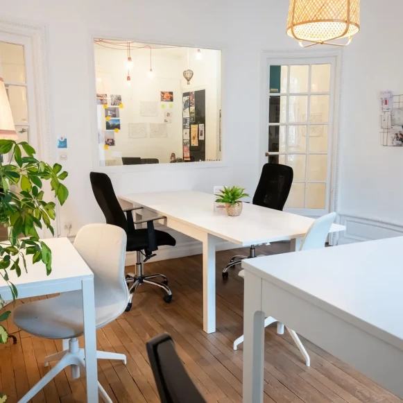 Open Space  10 postes Coworking Rue de Strasbourg Nantes 44000 - photo 1