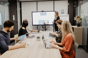 Bureau privé - 67300 - 6 postes - 1757€