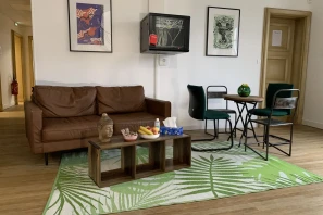 Bureau privé - 49100 - 16 postes - 1540€