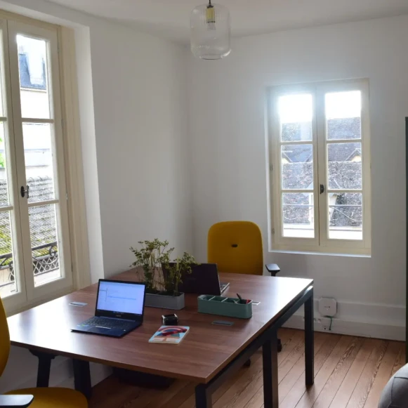 Bureau privé 15 m² 1 poste Location bureau Boulevard Maréchal Foch Beaune 21200 - photo 3