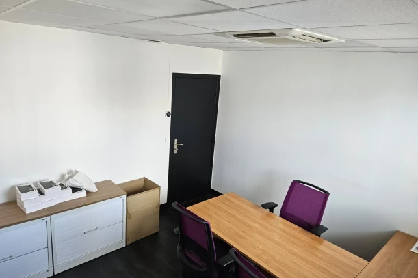 Bureau privé - 93100 - 4 postes - 1000€