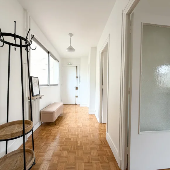 Espace indépendant 70 m² 4 postes Location bureau Rue Violet Paris 75015 - photo 4