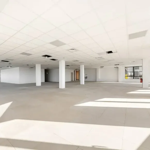 Espace indépendant 1 882 m² 190 postes Location bureau Avenue des Champs Blancs Cesson-Sévigné 35510 - photo 3