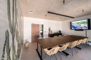 Open Space - 06410 - 35 postes - 110€