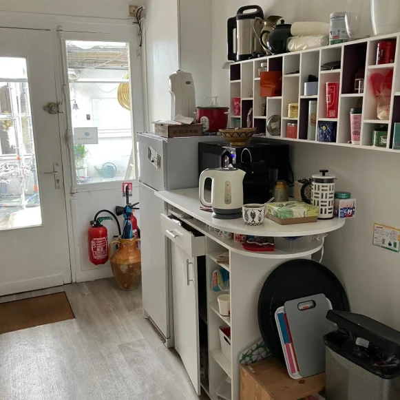 Bureau privé 20 m² 3 postes Coworking Rue de la Roquette Paris 75011 - photo 6