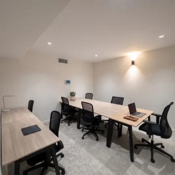 Bureau privé 16 m² 7 postes Coworking Rue Turenne Bordeaux 33000 - photo 1