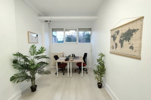 Bureau privé - 93100 - 3 postes - 649€