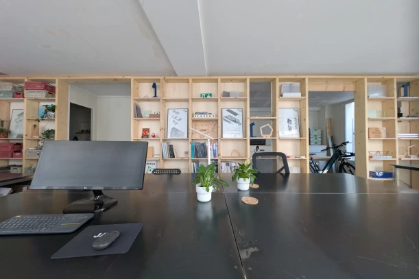 Open Space - 75013 - 4 postes - 280€