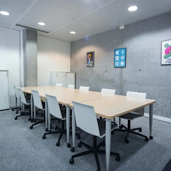 Bureau privé 68 m² 15 postes Coworking Rue Philidor Paris 75020 - photo 8