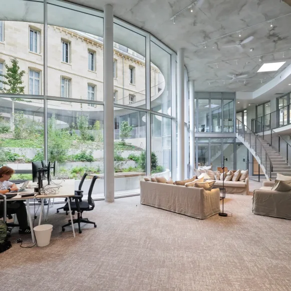 Bureau privé 70 m² 27 postes Coworking Boulevard Godard Bordeaux 33300 - photo 6