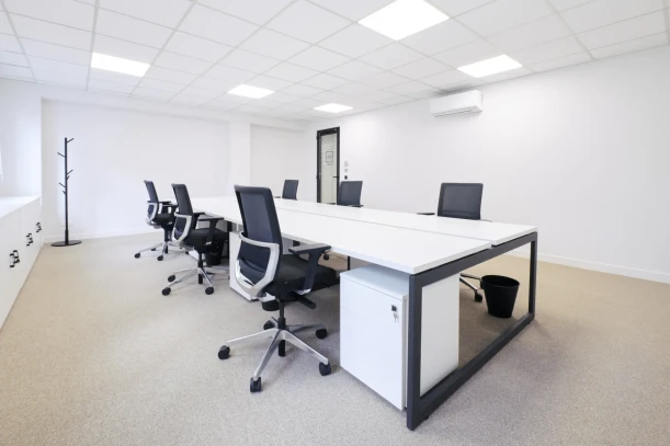 Bureau privé - 93100 - 6 postes - 1800€